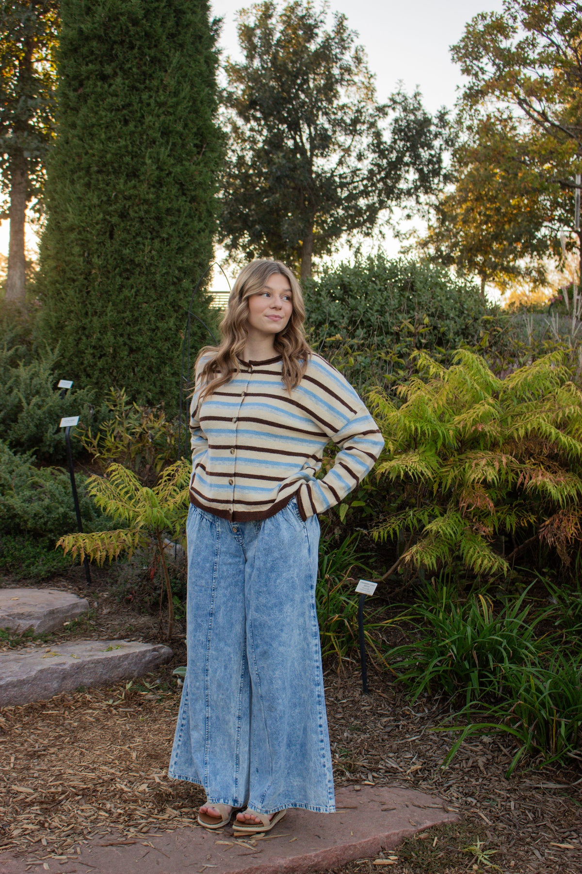 Banana Pancakes Cardi 🥞🤎